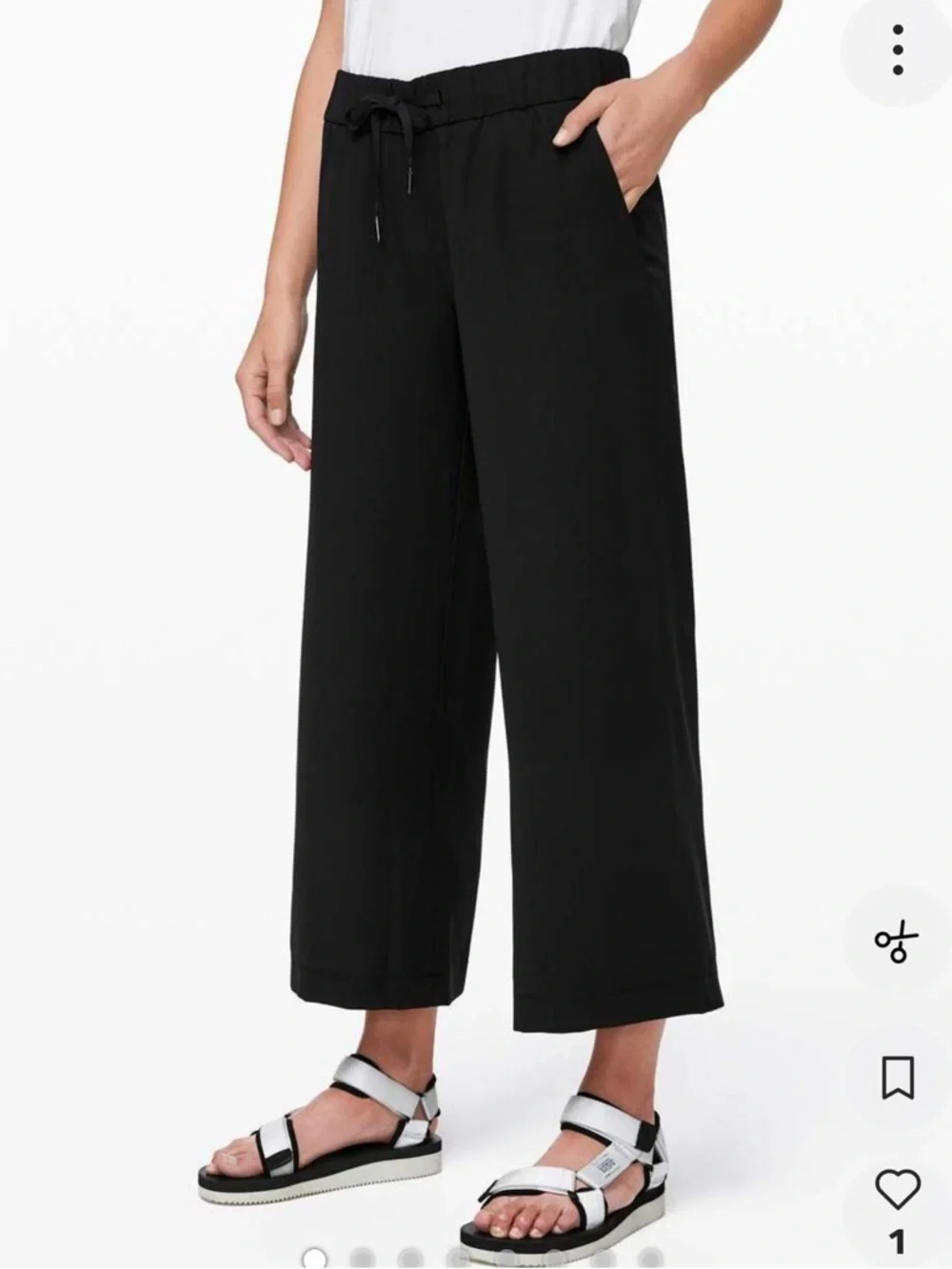 lululemon On the Fly 7/8 Wide Leg Pants